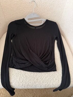 Alo Black Long-Sleeve Twist-Front Women's Top